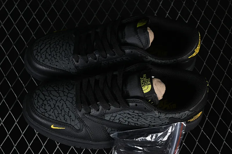 All categories Air Jordan Jordan series basketball shoes Air Jordan 1 Low High-end customized low-top sneakers Travis Scott x Fragment Design x Air Jordan 1 Low OG SP AJ1 Joe 1 black gold low-top cultural casual sneakers DZ5899-043